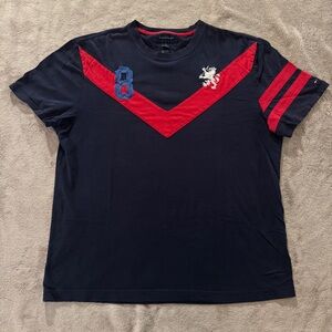 Distinctive Y2K Tommy Hilfiger Navy Tee w/ Red Chevron Stripe Embroidered Lion 8